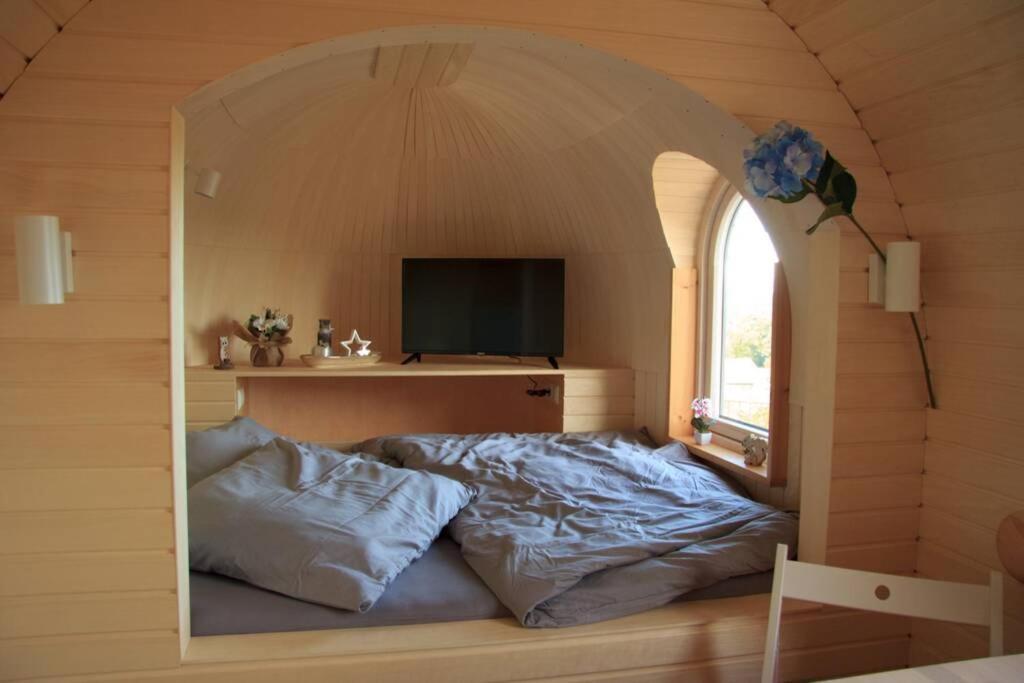 Апартаменты Schmidis Igluhuts Im Pfaffenwinkel - Tiny House 2 Apfeldorf Экстерьер фото